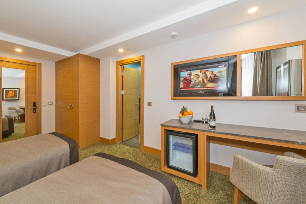 Bisetun Hotel Istanbul Exterior foto